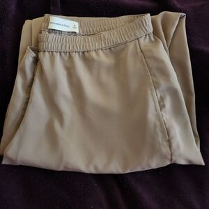 NWOT Abercrombie & Fitch Tan Elastic Waist Lounge Pants